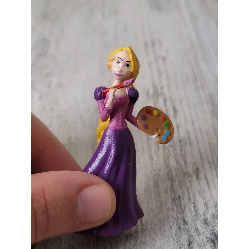 Disney Rapunzel painting Tangled‎ Pixar toy figure